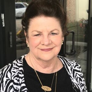 Meet your Posher, Nancy